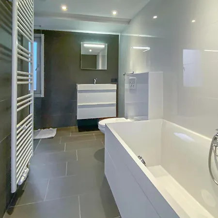 Hébergement de vacances Front In With Wifi